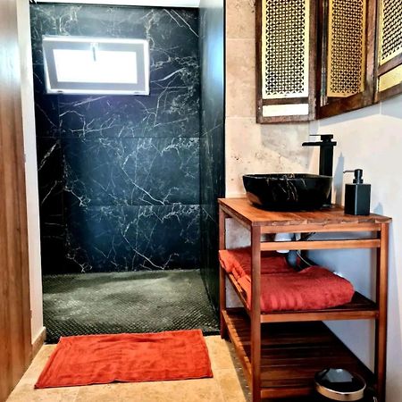 Suite Jaccuzzi En Camargue Port-Saint-Louis-du-Rhône Zewnętrze zdjęcie