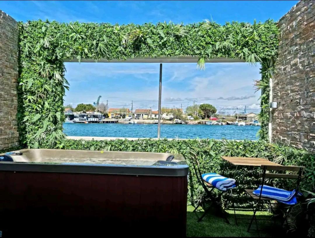 Suite Jaccuzzi En Camargue Port-Saint-Louis-du-Rhône Zewnętrze zdjęcie