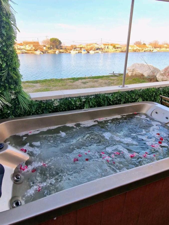 Suite Jaccuzzi En Camargue Port-Saint-Louis-du-Rhône Zewnętrze zdjęcie